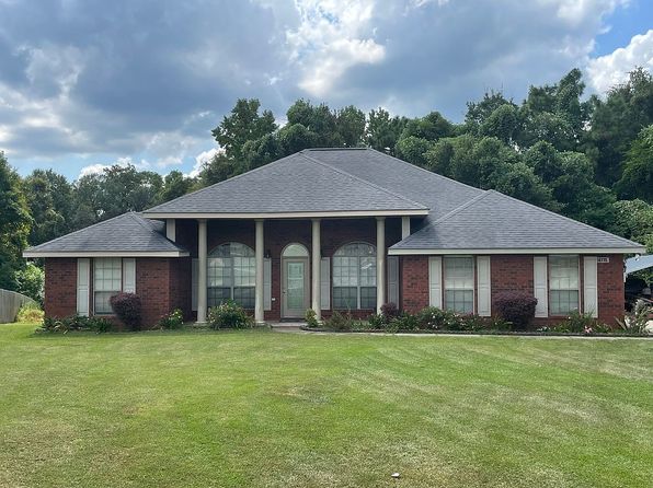 10775 Hunters Ct E