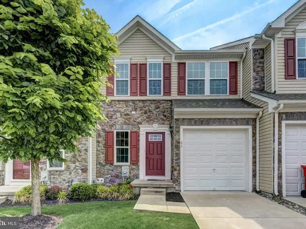 61 Franklin Cir, Somerdale, NJ 08083