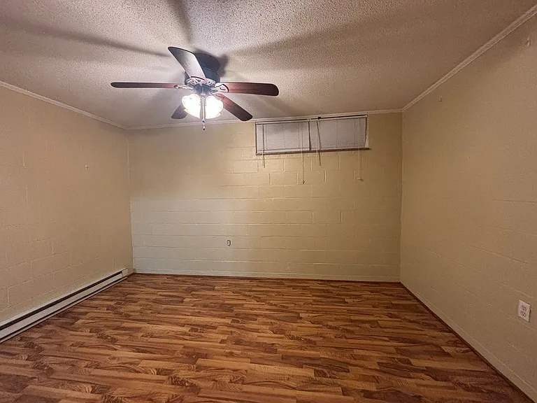 310 W Chestnut St — Photo 2