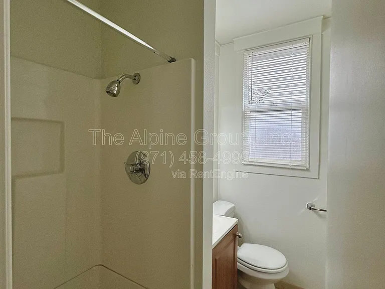 5821 SE Knapp St #4 — Photo 36