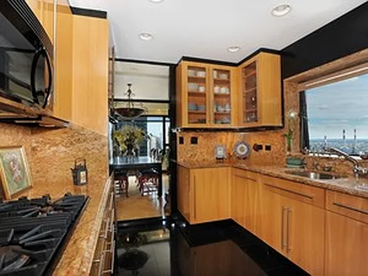 Sold by Corcoran | media 18