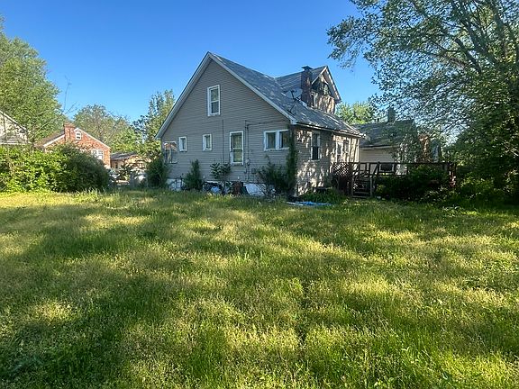 5th image of 2118 Rose Bud Ave