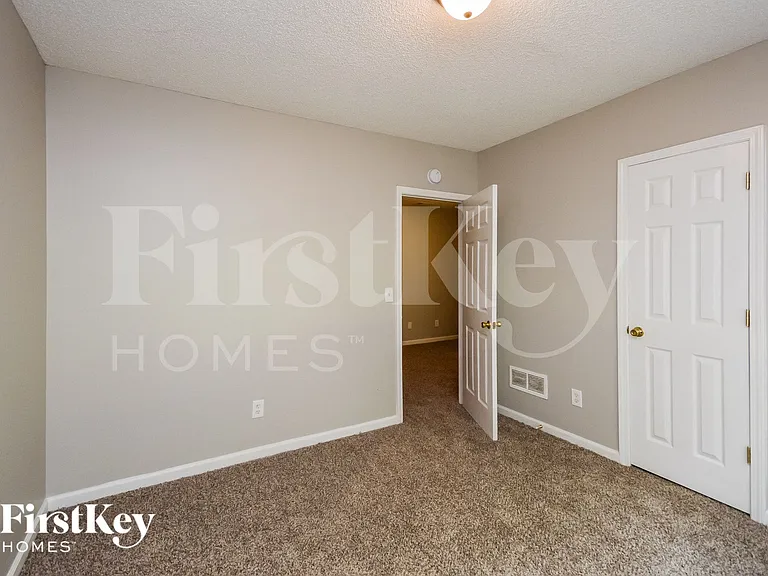 861 Summit Park Trl — Photo 12