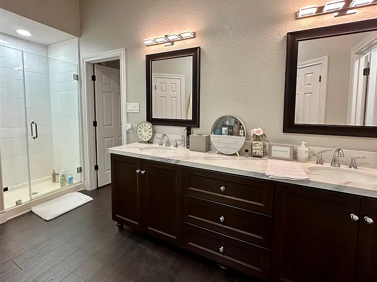 21641 Forest Colony Dr — Photo 2