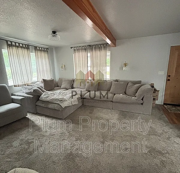 4400 Martindale Way — Photo 6