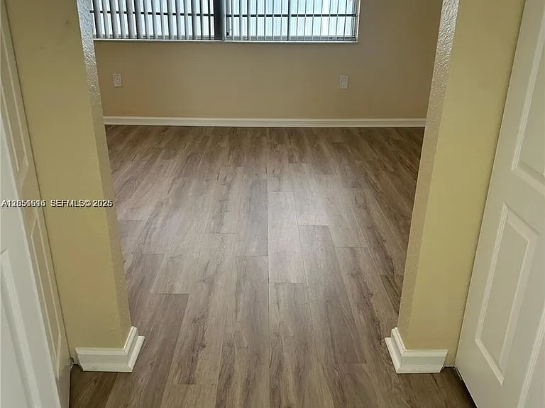 2210 NE 37th Rd — Photo 7