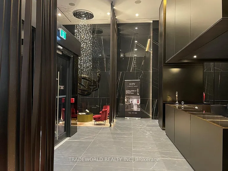 11 Yorkville Ave #5302 — Photo 6