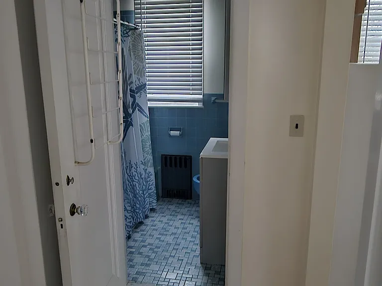 336 Bronxville Rd — Photo 9