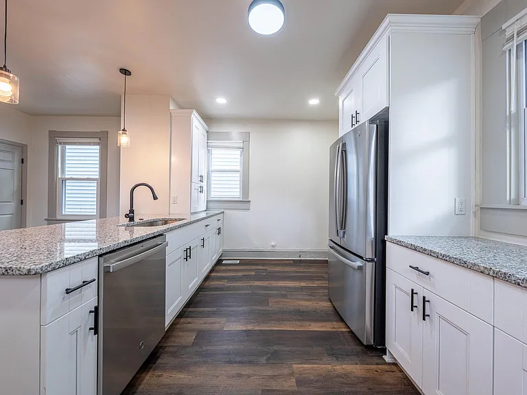 441 Maryland Ave — Photo 13