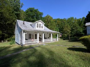 2741 Spread Hollow Rd, Clay, WV 25043