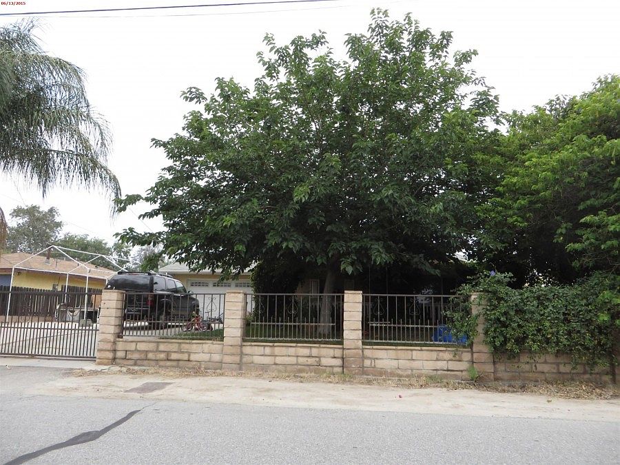 1st image of 1382 Tourmaline Ave