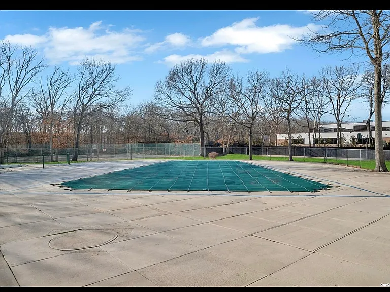 119 Sagamore Hills Dr — Photo 17