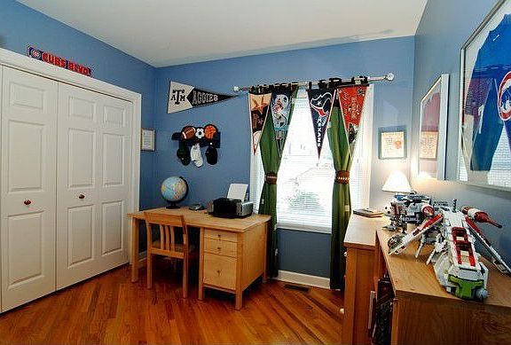 3rd image of 1717 N Larrabee St #1N