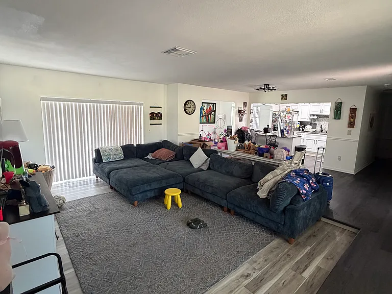 6482 Fairlawn St — Photo 2