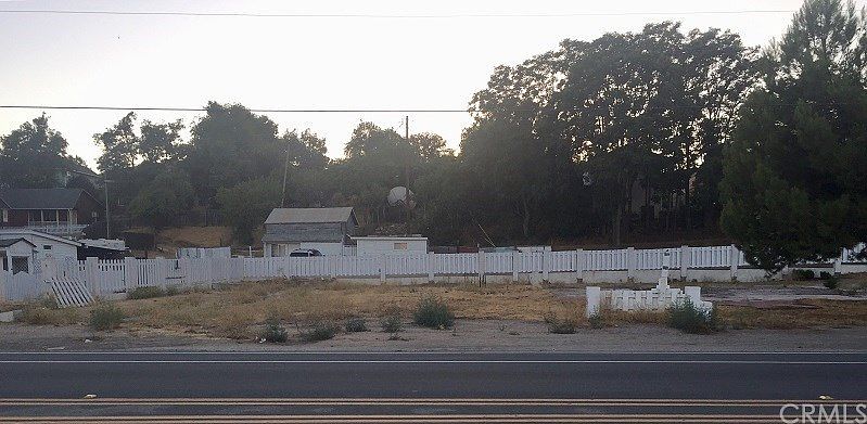 2nd image of 1575 Mission St
