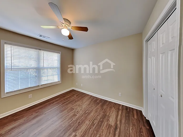 111 Lexington Parke Dr — Photo 16