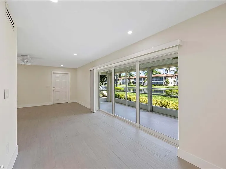 1155 Sandpiper St #F7 — Photo 13