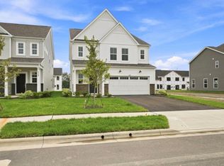 5767 Valleydale Rd, Powell, OH 43065