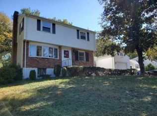 1696 Liberty St, Braintree, MA 02184