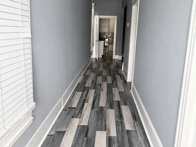 2623 Avenue Q — Photo 2