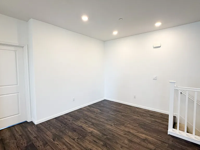 1811 Dobbin Dr — Photo 10