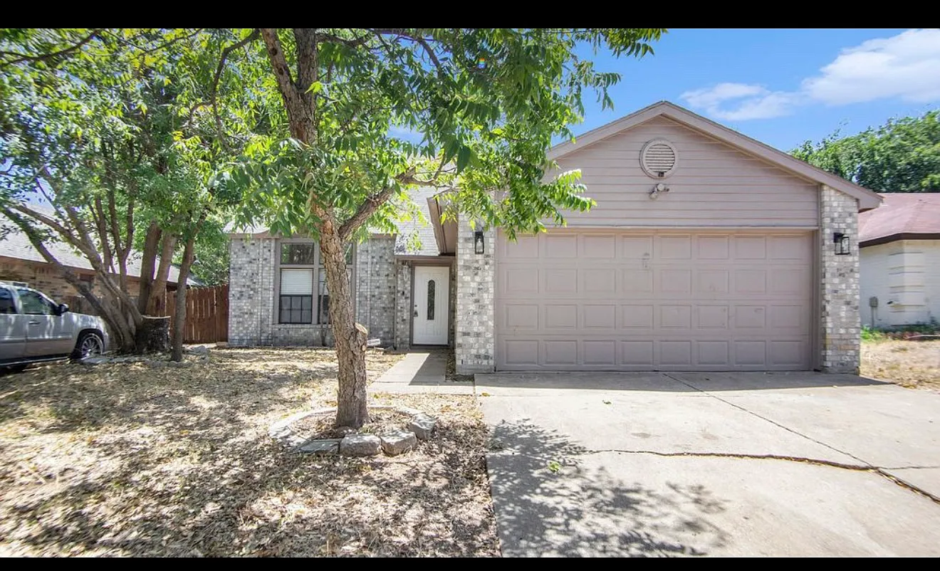 4 bed, 1789 sqft, $2,250 — Photo 2