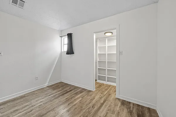 7818 James Dr — Photo 16