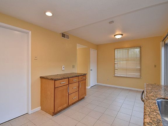 4th image of 2327 Lava Dr
