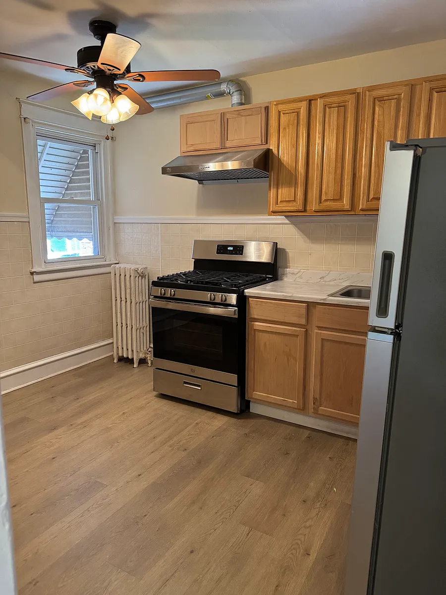 Building Photo - 3426 Brighton St #2