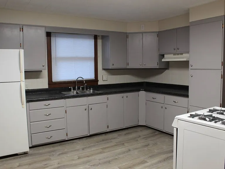 809 Calhoun St #B — Photo 2