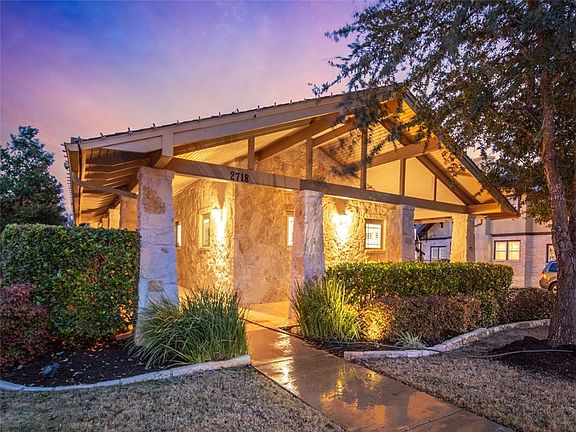 3rd image of 2718 Grand Oaks Loop