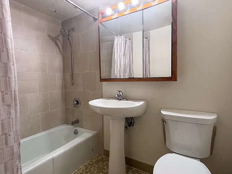905 Oak Ave #106 — Photo 4
