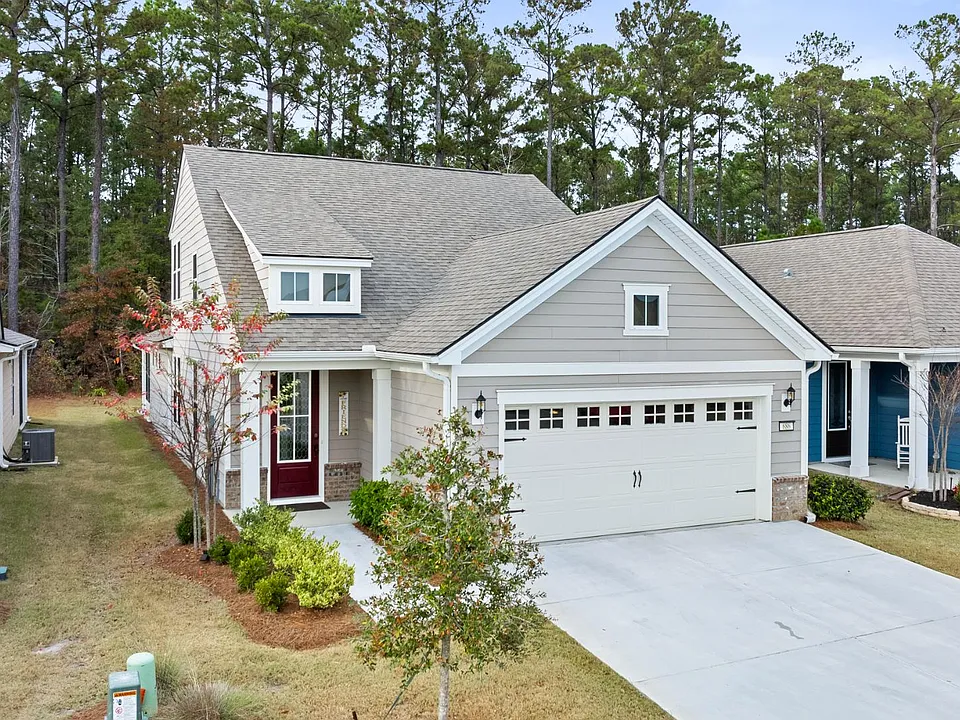 686 Destiny Dr
