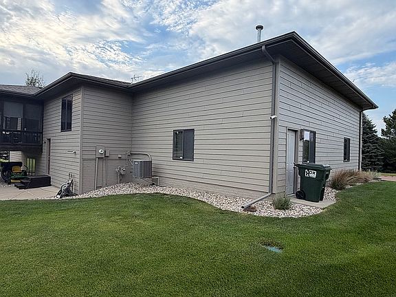5th image of 505 S Browning Dr