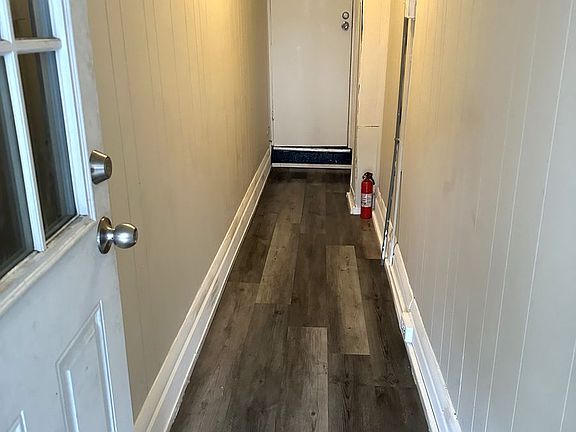 3rd image of 425 Highland Ave #A