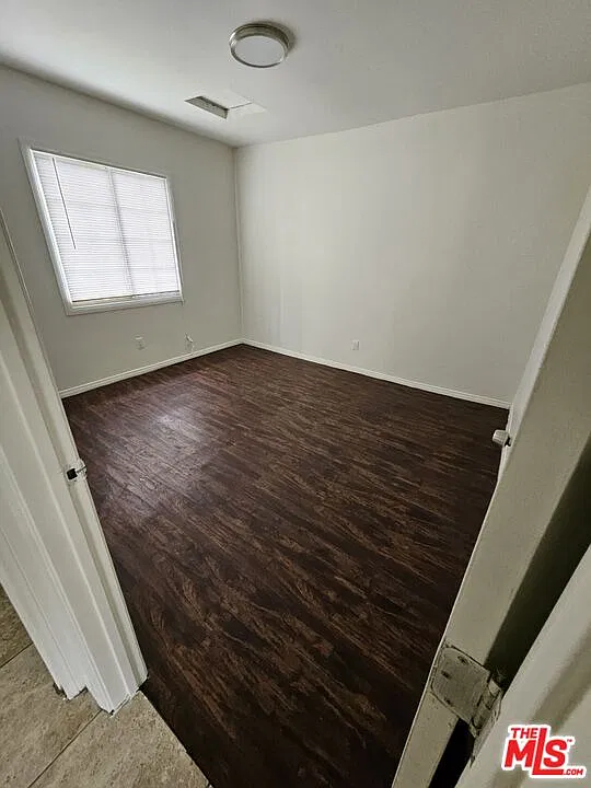 1 bed, 1.0 bath, 500 sqft, $1,800 — Photo 4