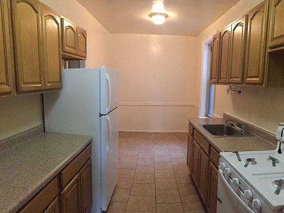 4th image of 2350 Ocean Ave APT 5F