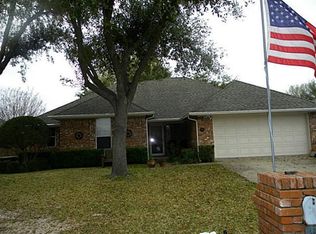 130 Driftwood Ln, Waxahachie, TX 75165