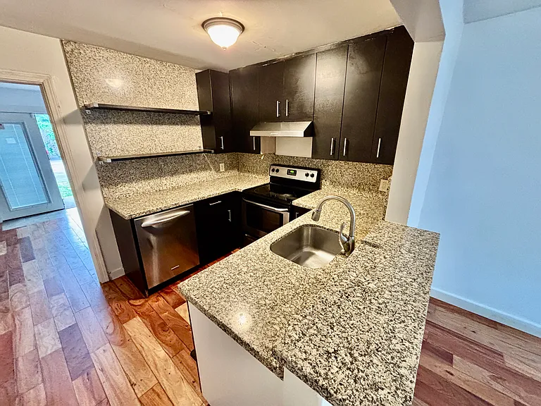 84 Tell St #11A — Photo 6