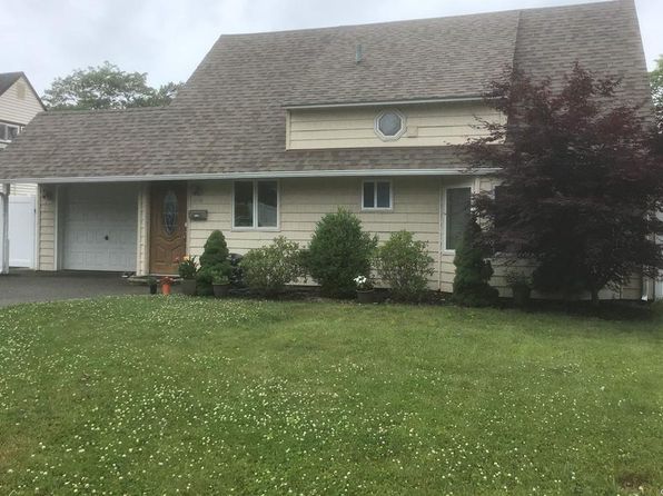 120 Pilgrim Ln