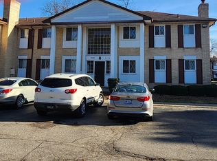 29320 Gloede Dr #2-118, Warren, MI