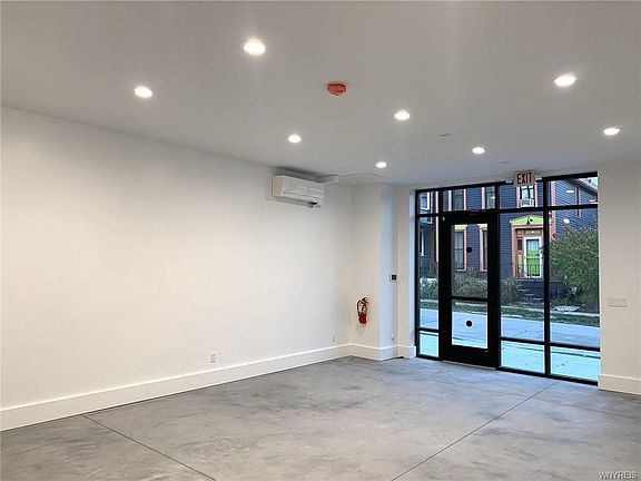 5th image of 106 College St