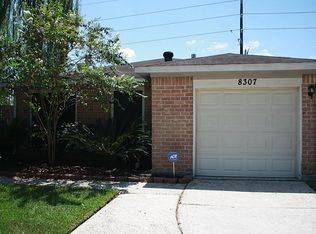 8307 E Ridge Dr, Houston, TX 77040