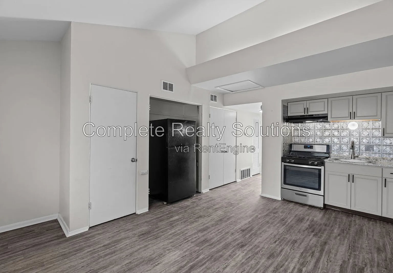 1 bed, 1.0 bath, 605 sqft, $725 — Photo 3
