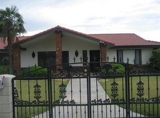 5801 E Brundage Ln, Bakersfield, CA 93307