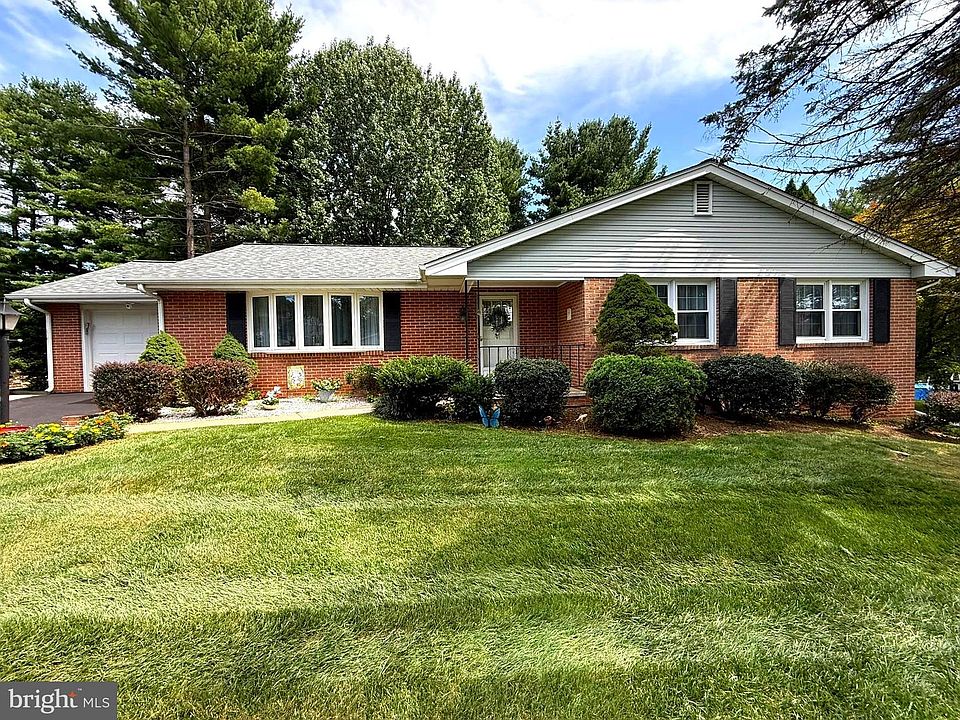 1st image of 703 Fairfield Ave