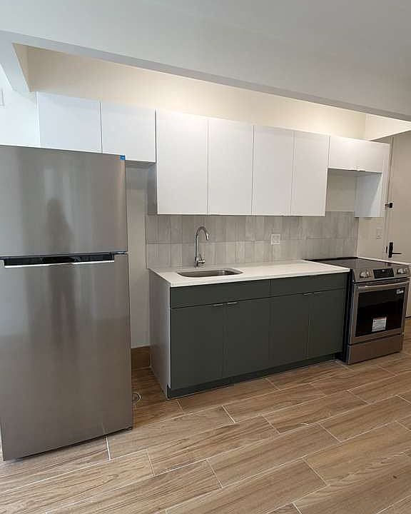 1st image of 638 Magenta St #2E