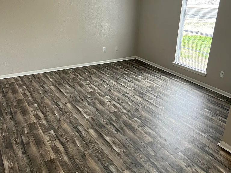 Valhalla Apartments — Photo 7