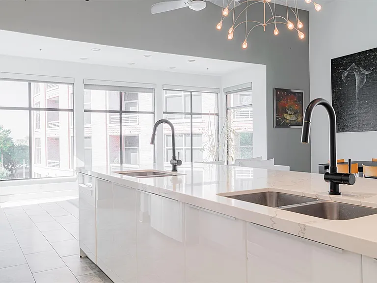 1901 Post Oak Blvd #4102 — Photo 7
