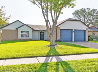922 Holly Hall Dr, Richmond, TX 77406